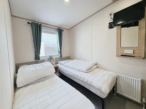 Photo 17- click for photo gallery